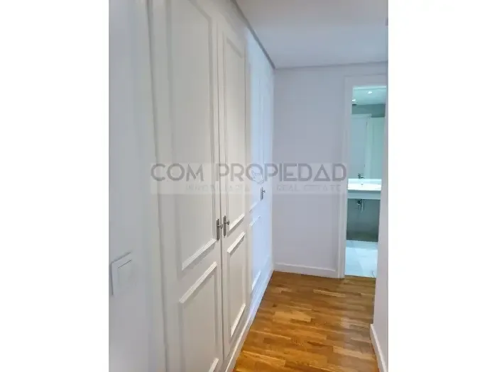 Piso de 2 habitaciones en alquiler en Ponent, El Terreno — photo 2
