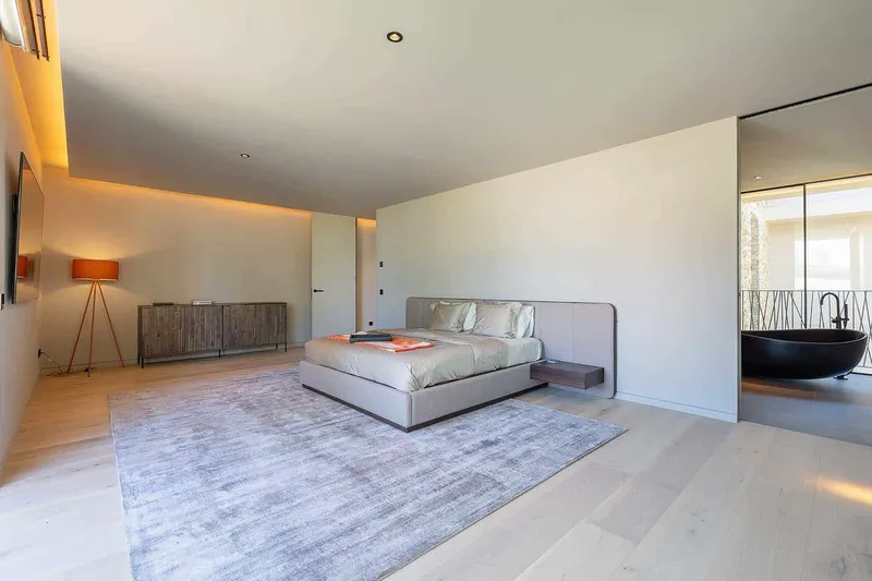 High-quality new-build villa for first occupancy — photo 12