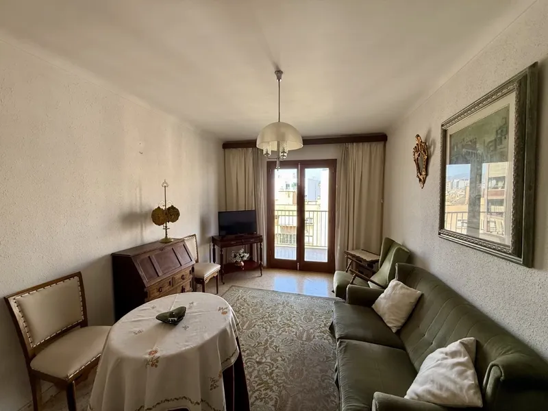 Opportunity: Eighth Floor in a Grand Building — photo 6