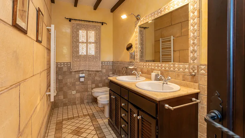 Mediterranean finca near Ses Salines with a large pool and lots of charm — photo 12