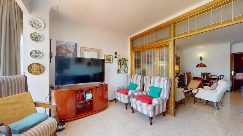 Bright three-bedroom apartment with study in the coveted Plaza Patines area — photo 12
