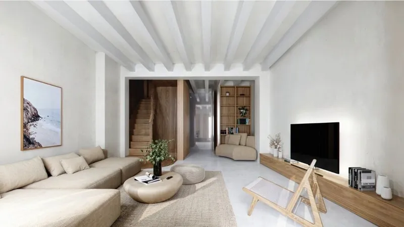 Entire Building to Renovate with Lift in La Lonja in Prime Location! — photo 6