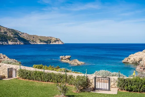 Cala Ratjada, new house with sea views in first sea line, in a well-kept residential complex in Cala Lliteres, Cala Ratjada — photo 1