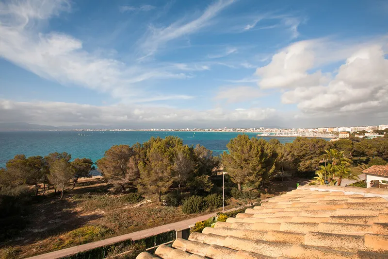 First Line Palace Style Villa with Swimming Pool and Amazing Sea Views in the Sought-after Area of Son Veri Nou — photo 4