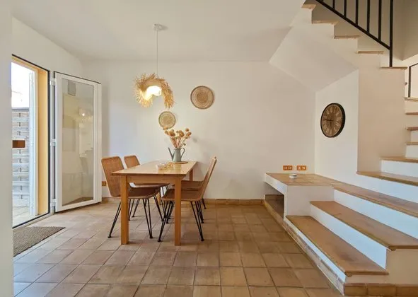 Terraced house in Calle Sant Joan, 15, Colònia de Sant Pere, Arta — photo 1