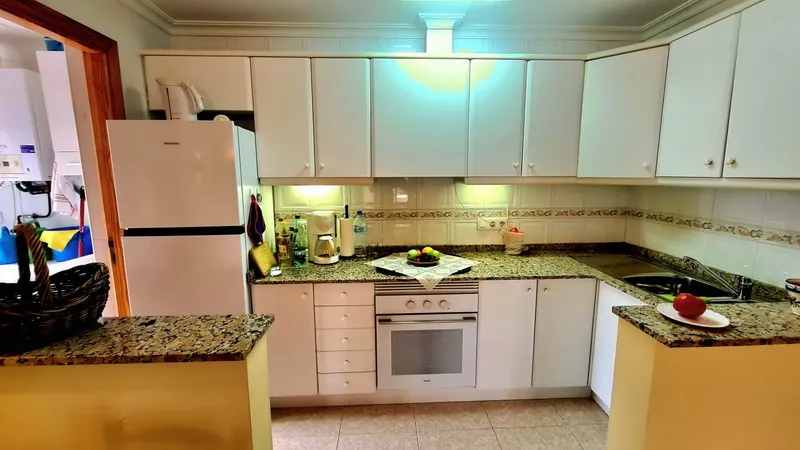 First floor apartment in an absolutely quiet yet central peripheral location, with a very large garden — photo 11