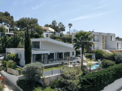 Contemporary 4-Bedroom Villa in Cala Vinyes with Pool — photo 1