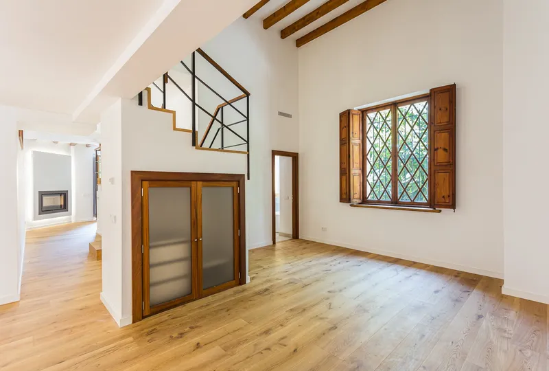 Duplex apartment in a stately building in Palma — photo 9