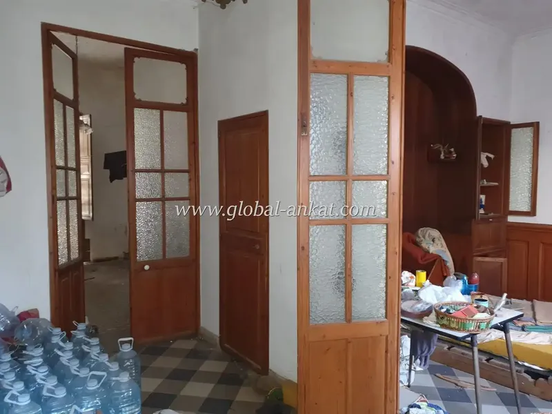 House to renovate in Felanitx, located in the Can Moix area on Ps. Ramón Llull, with a plot area according to the cadastre of 398m2, with — photo 2