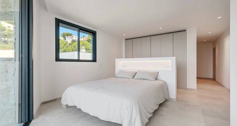 Newly built villa with great sea views in Costa d'en Blanes, Mallorca — photo 12
