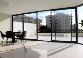 Modern Apartment with Large Terrace — photo 5