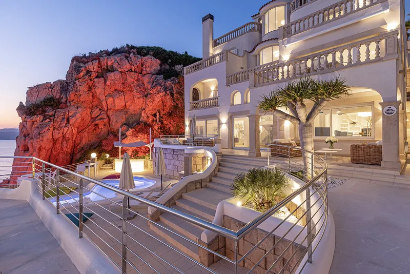 Villa in Santa Ponsa - Modern and completely renovated villa with unobstructed sea views — photo 3