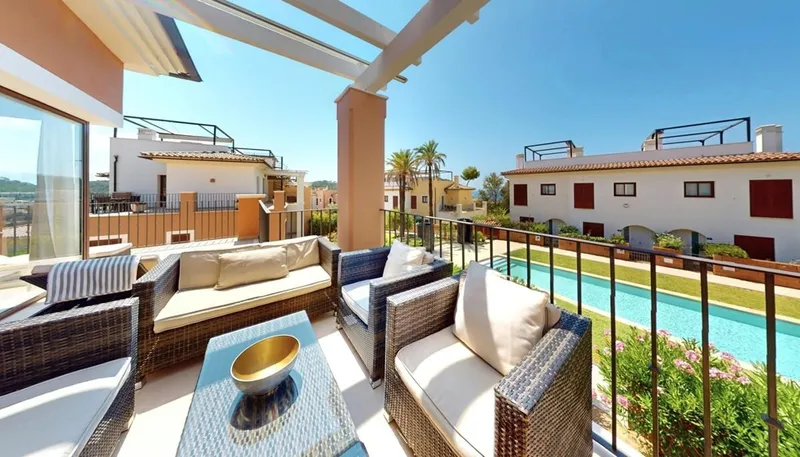 Buy a corner house with ocean views in Camp de Mar Golf — photo 6