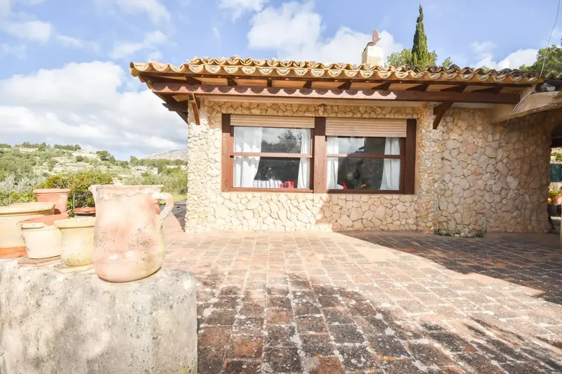 Village house with great character and charm in the heart of the Serra de Tramuntana, in the beautiful village of Galilea surrounded by mountains and unparalleled — photo 5