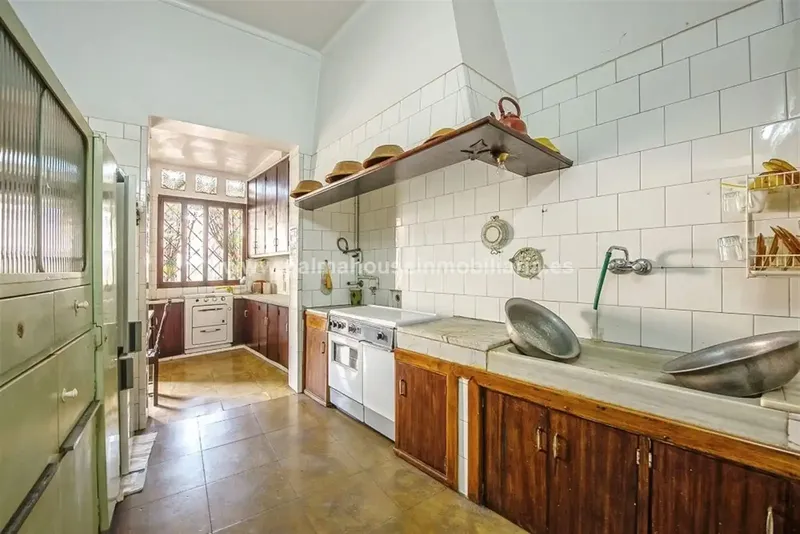 Manor Palace for Sale! Palma House Inmobiliaria Sells Spectacular Manor House in Plaza España - San Miguel Area — photo 3