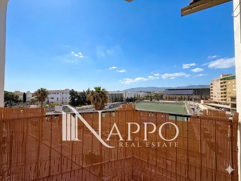 Nappo Real Estate is pleased to present this bright fully renovated penthouse, located in the sought-after area of General Riera — photo 1