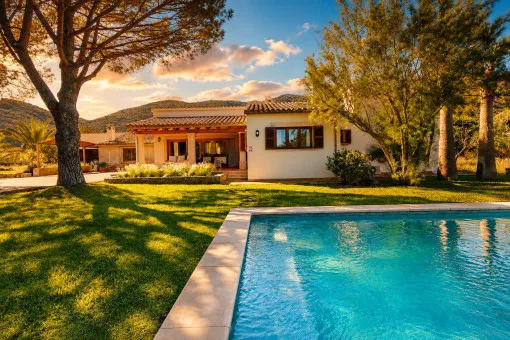 Pollensa, charming country finca with holiday rental license in Pollensa — photo 1