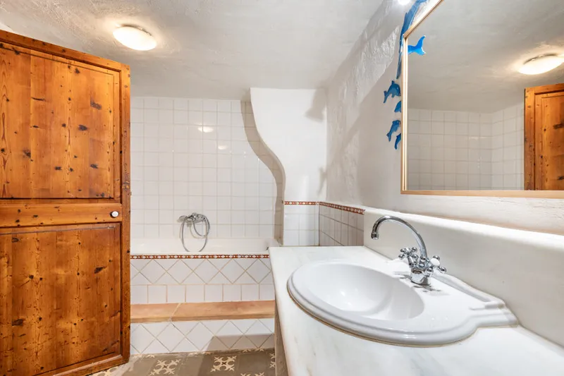 Charming Traditional Townhouse with Private Pool and Scenic Outdoor Spaces in Alaro — photo 11