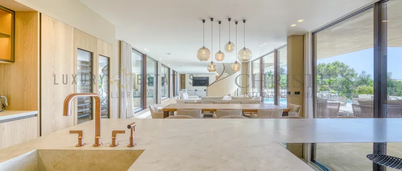 Luxury newly built Villa with sea views in Portals Nous — photo 8