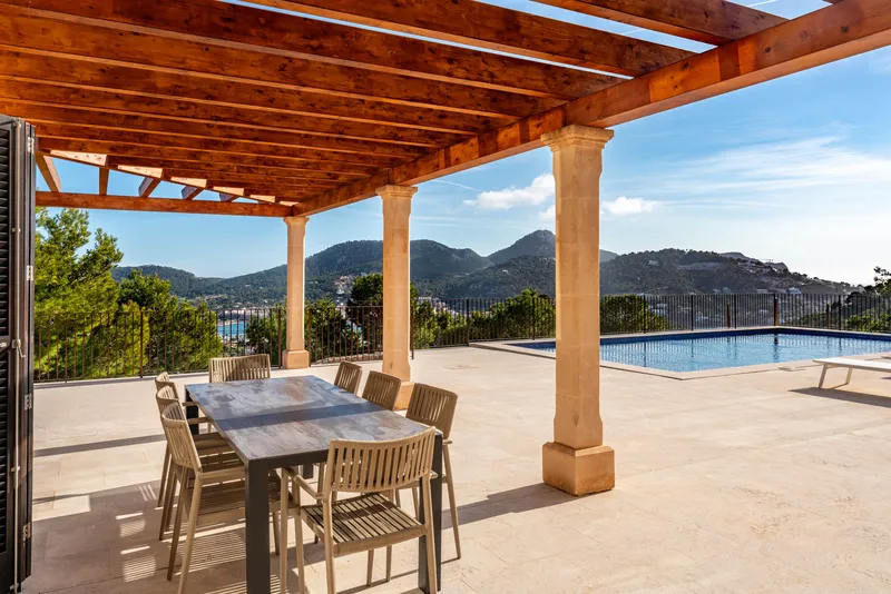 Unique estate with harbour views — photo 4