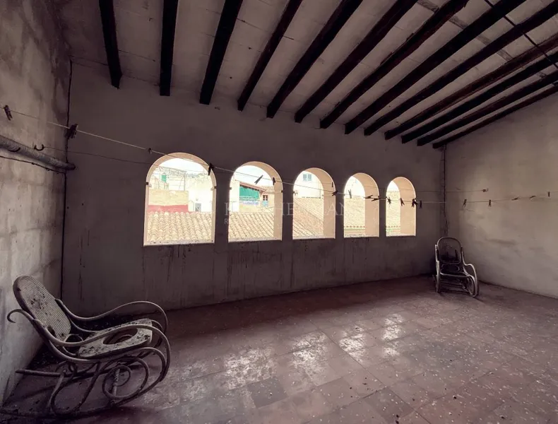 Townhouse with Character in Porreres — photo 5