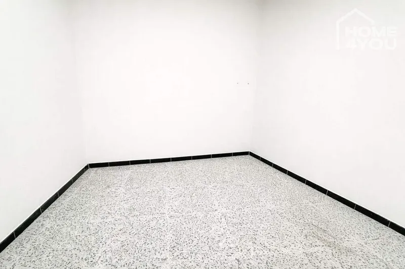 Office space / retail unit with bathroom and top 1A location for sale — photo 6