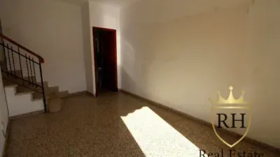 Apartment on Carrer de Santa Apolonia — photo 6