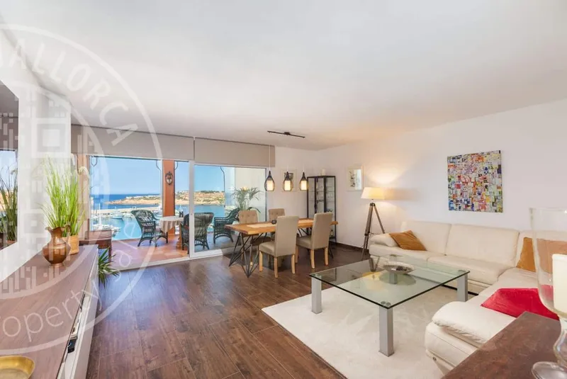260707 – Exclusive Penthouse with Panoramic Sea & Marina Views — photo 5