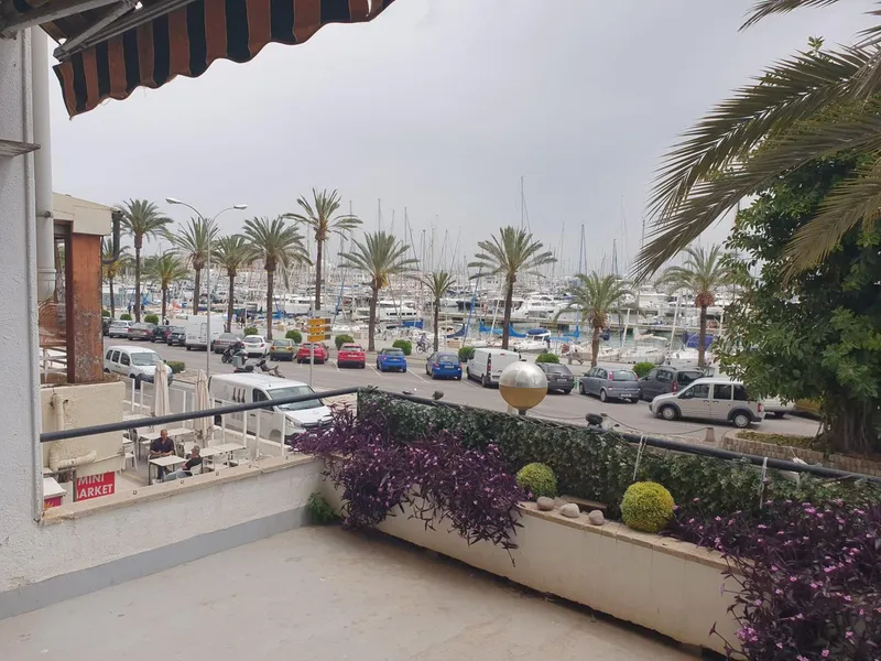 Apartment on Paseo Marítimo — photo 2