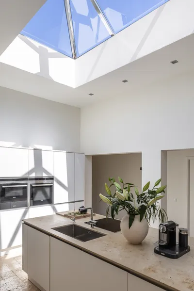 Spacious family villa with Mediterranean charm in Santa Ponsa — photo 12