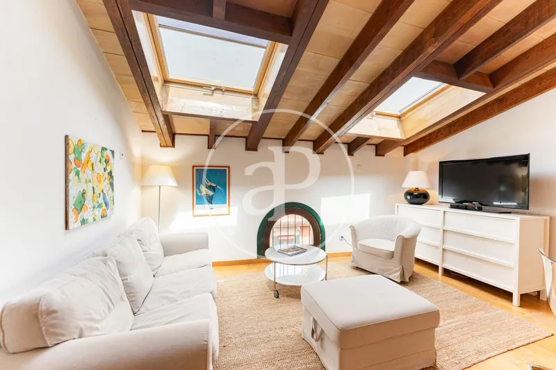 Penthouse for Sale with Tenant in Cort, Palma — photo 6