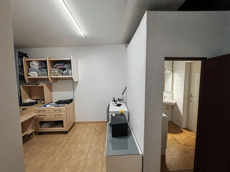 Commercial in Palma de Mallorca — photo 8