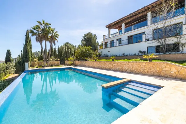 Exclusive villa with panoramic views for sale in Esporles, Mallorca — photo 1