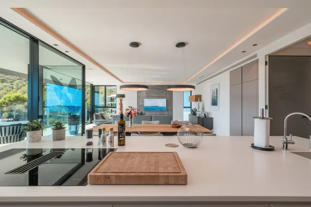 Contemporary coastal penthouse for sale in Paguera, Mallorca Southwest — photo 6