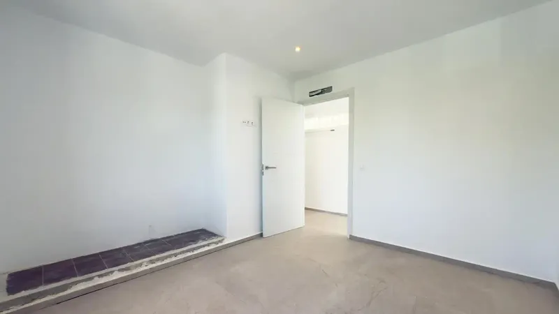 This 73 m2 penthouse in Cala D'Or is a stone's throw from the nearby turquoise coves and is distributed in 2 bedrooms, 1 bathroom with shower — photo 8