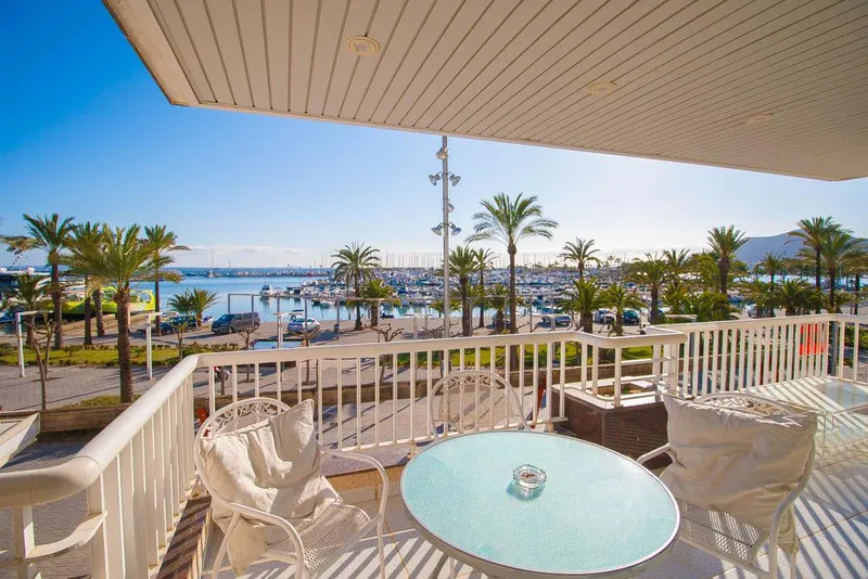 Apartment on the Seafront Promenade — photo 2