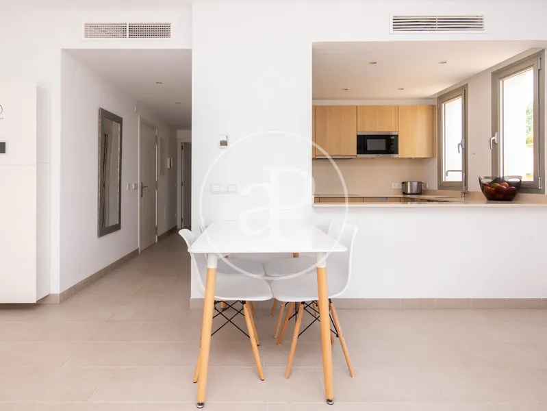 Apartment for rent in Camp de Mar — photo 4