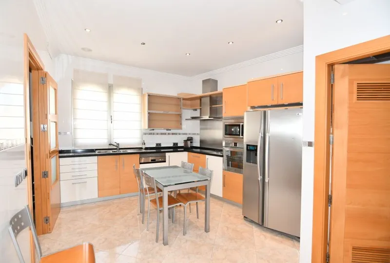 Large town house distributed in 2 apartments and a large garage in Felanitx — photo 4