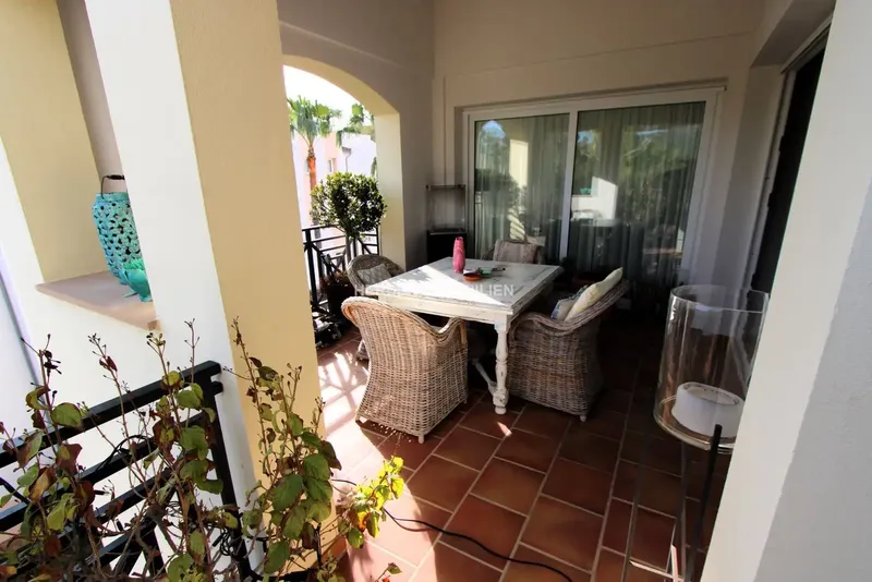 Herden Immobilien Mallorca sells a fantastic modern and high-quality penthouse in an absolutely superior location in Santa Ponsa in a — photo 8