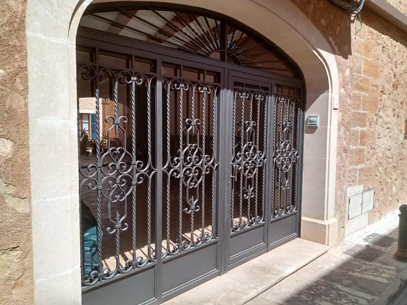Beautiful Majorcan townhouse in the heart of Campos — photo 6
