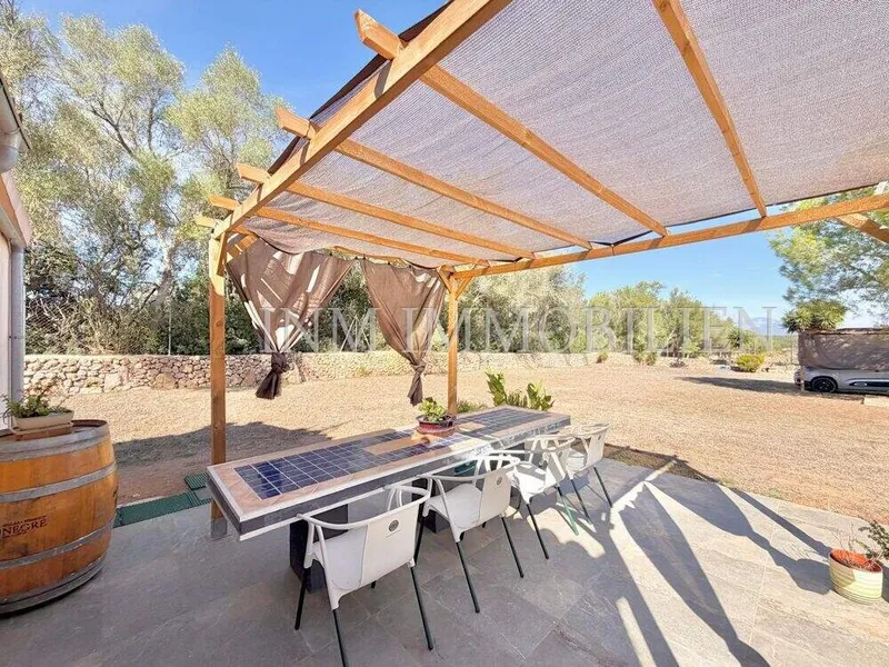 14.700m² Finca mit 6 Zimmern, Pool und Gästehaus zu kaufen — photo 4