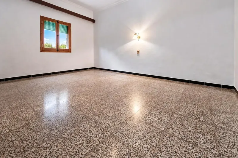 We present this charming ground-floor property with great potential, located in Son Amonda, one of the most sought-after and highly regarded residential areas — photo 8