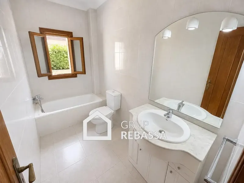 Home in fully renovated building in the center of Pòrtol (Marratxí) — photo 6