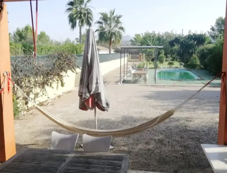 Beautiful 3-bedroom villa in the rural area of Playa de Alcudia with adult and children's pools and private parking. Located — photo 3