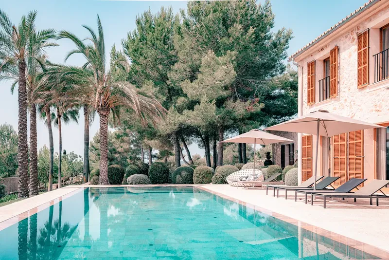 Elegant 5-Bedroom Villa in Porreres with Panoramic Views — photo 2