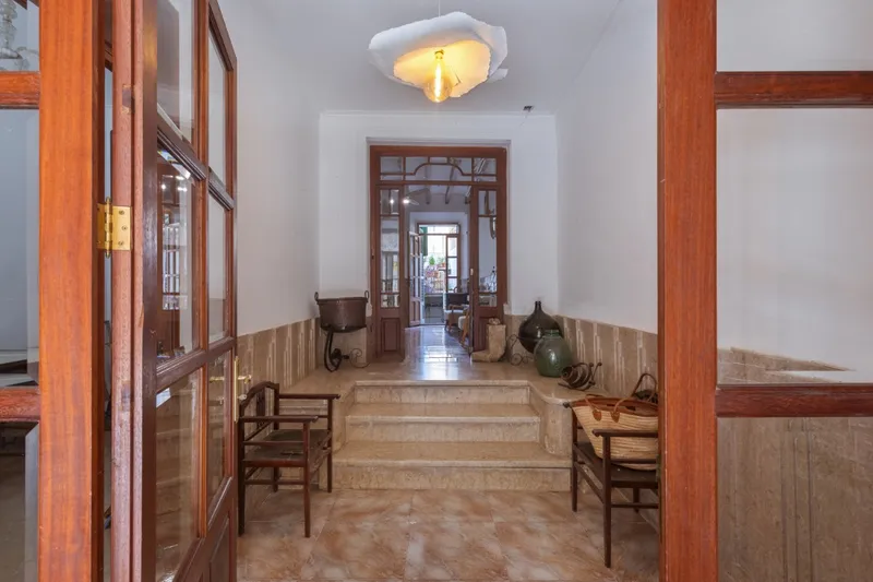 Townhouse with terrace in the heart of Sóller — photo 8