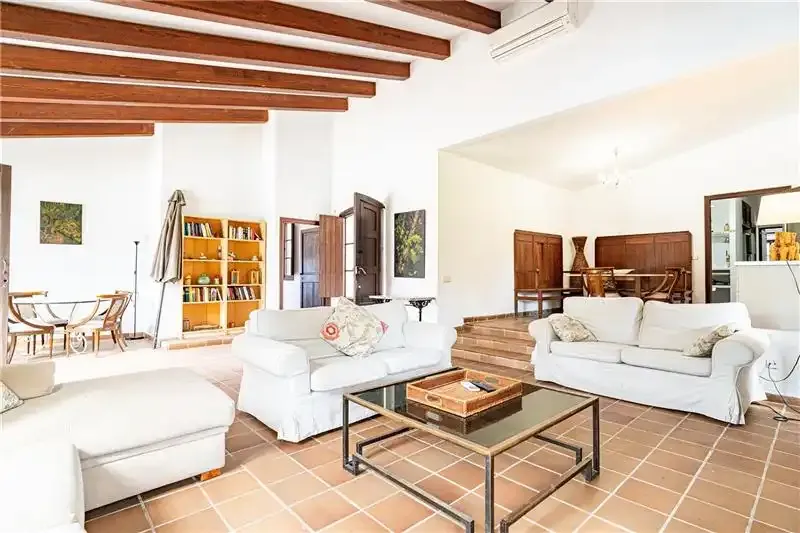 Rustic estate on plot of approx. 28,000 m2 with pool — photo 6