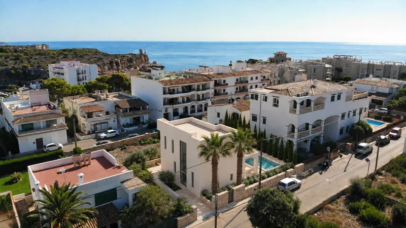 Luxury villa under construction with pool in Cala Figuera — photo 1