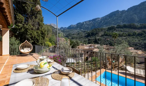 Authentic stone house in Fornalutx with pool and open views over the heart of the village — photo 10