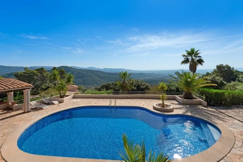 Private Mallorcan finca with guest suites and panoramic views near Esporles — photo 1